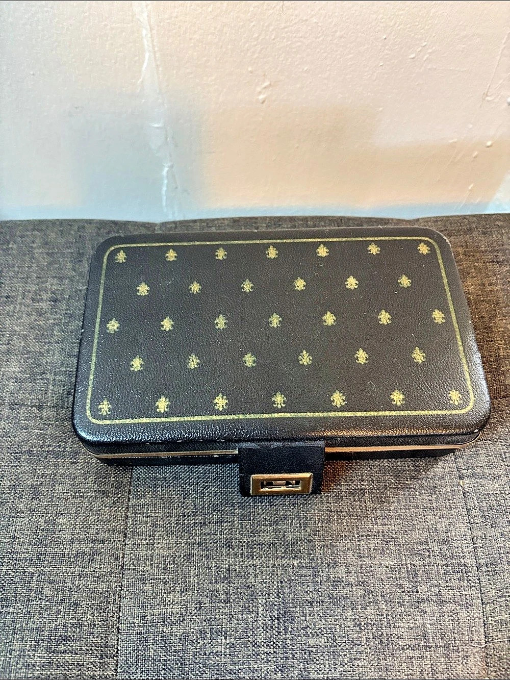 Black & Gold Jewelry Case